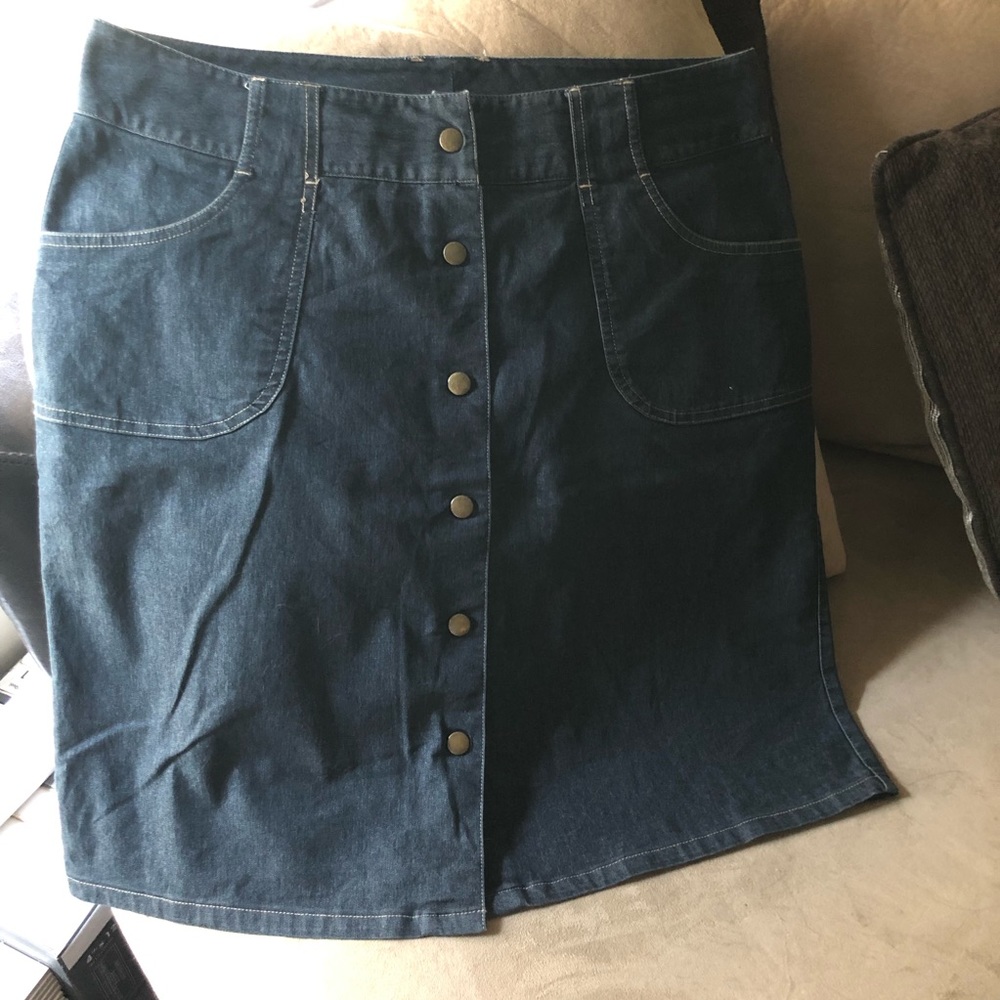 Knee length skirt